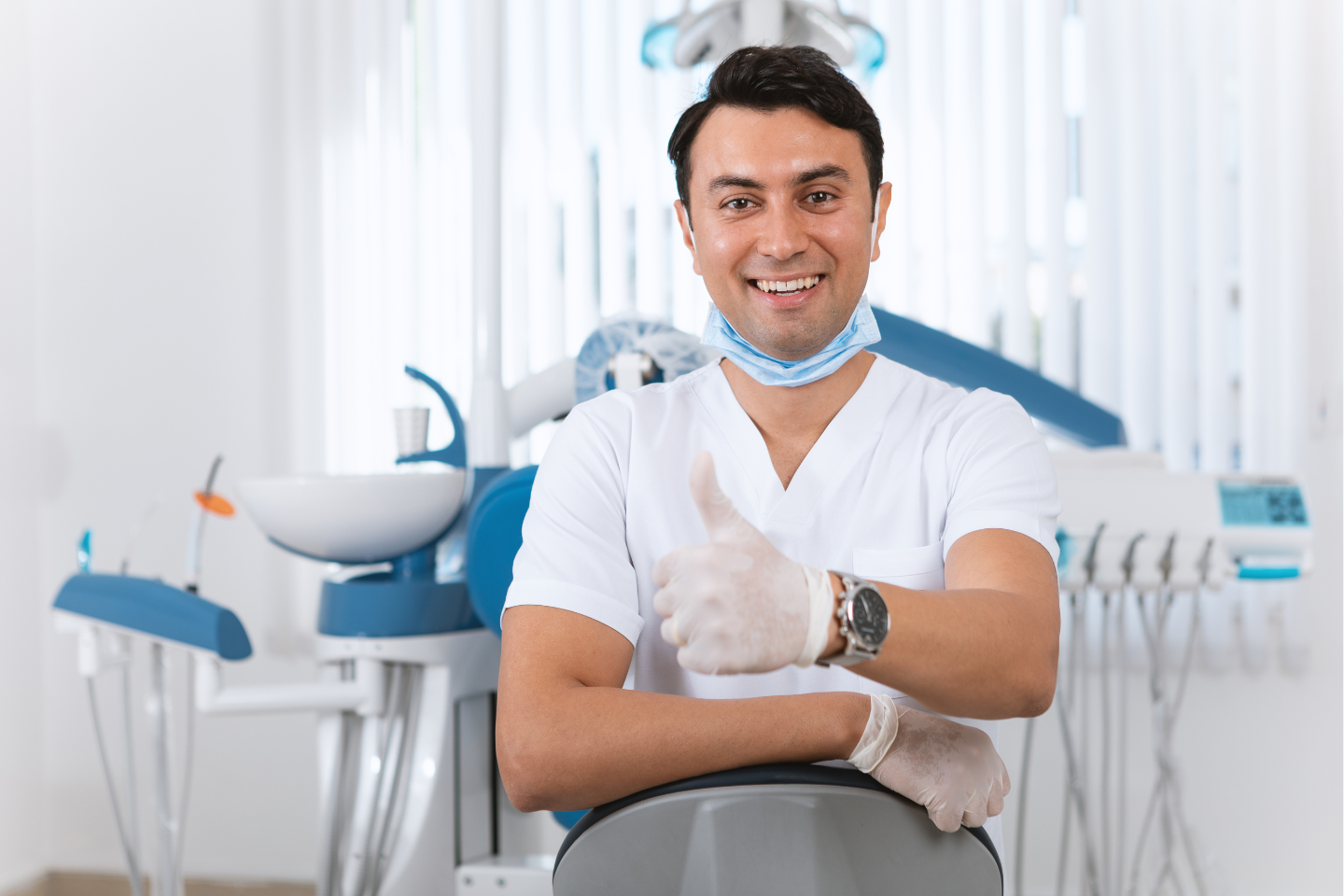 Choosing the Best Cosmetic Dentist in Pinner | Aqua Dental Clinic